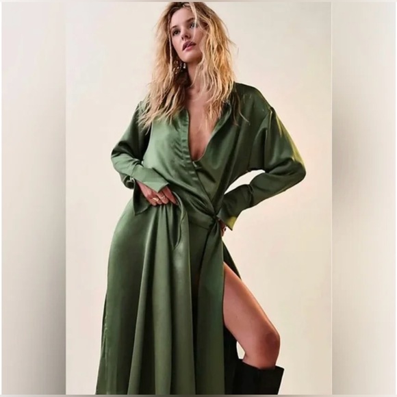 Free People Dresses & Skirts - Free People Green Maxi Dress